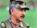 Uribe destituye a comandante del Ejército por torturas