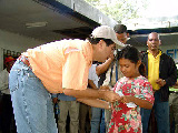 Noticia Radio Panamá | Torrijos inspecciona ayuda en zonas inundadas