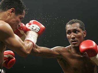 Noticia Radio Panamá | Boxeador Anselmo Moreno defendera corona ante Sidorenko