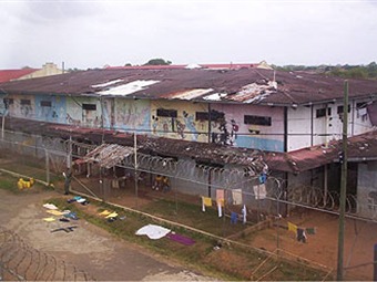 Noticia Radio Panamá | Realizan simulacros de votación en centros penitenciarios panameños