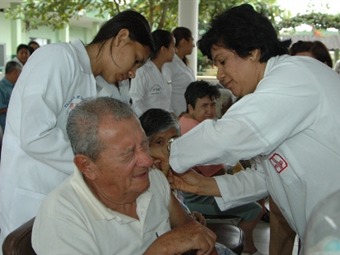 Noticia Radio Panamá | Panamá ampliará vacunación contra influenza estacional