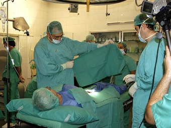 Noticia Radio Panamá | Más de 500 cirujanos abordan desde hoy en Cádiz los últimos avances en trasplante de cara y medicina regenerativa
