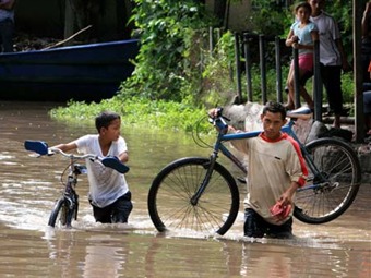 Noticia Radio Panamá | Aplicarán en Panamá sistemas de prevención contra inundaciones