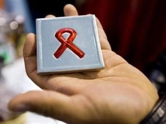 Noticia Radio Panamá | Unos virólogos franceses identifican una nueva variante del virus del sida