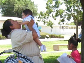 Noticia Radio Panamá | Autoridades EEUU devuelven niña a su madre mexicana