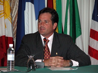 Noticia Radio Panamá | El ex alcalde Capitalino, Juan Carlos Navarro en desacuerdo con apertura del Tapón del Darién