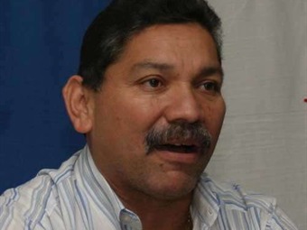 Noticia Radio Panamá | Genaro López califica de mentiroso a Ricardo Martinelli y denuncia orden de arresto contra Saúl Méndez
