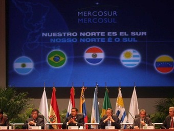 Noticia Radio Panamá | Conflicto entre Venezuela y Colombia en cumbre del Mercosur, sin Chávez