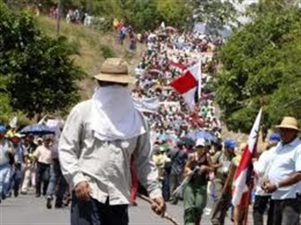Noticia Radio Panamá | Ngäbes se toman la gobernación en Quebrada de Guabo