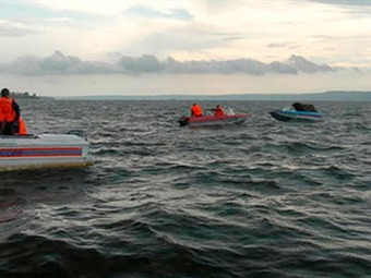 Noticia Radio Panamá | Entre 100 a 150 personas rescatadas del mar tras el naufragio del crucero