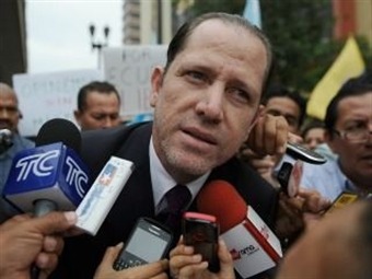 Noticia Radio Panamá | Ecuador no dará salvoconducto a directivo de diario El Universo