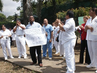 Featured image for “Gremios de la Salud se van a paro en mayo”