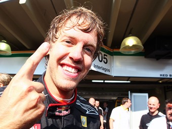 Noticia Radio Panamá | F1: Button domina tercer ensayo del GP de Europa; Pérez sexto y Maldonado décimo