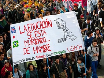 Noticia Radio Panamá | Estudiantes chilenos protestan contra el lucro