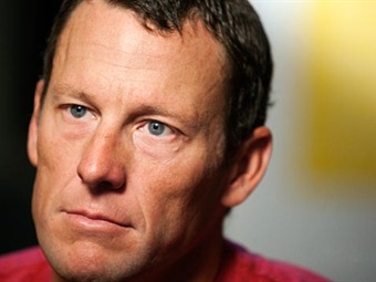 Noticia Radio Panamá | Pese a las sanciones, Lance Armstrong se presenta en público