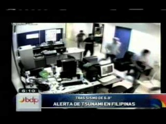 Noticia Radio Panamá | Sismo de magnitud 7.9 al este de Filipinas causa alerta de tsunami