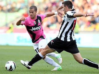 Noticia Radio Panamá | Juventus vence al Udinese con gol del chileno Vidal