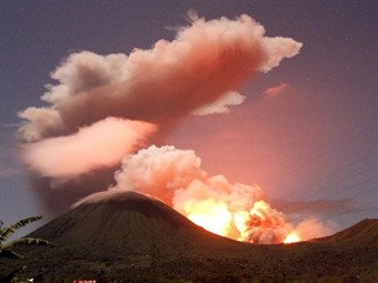 Alarma en Nicaragua por erupción del volcán San Cristóbal