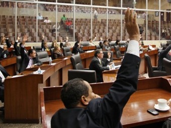 Noticia Radio Panamá | Pleno aprueba en segundo debate proyecto que deroga la Ley 72