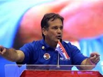 Noticia Radio Panamá | Navarro evita atacar a Martinelli en discurso de agradecimiento