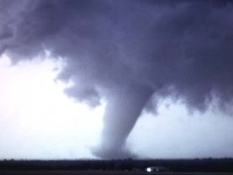 Noticia Radio Panamá | Tornados azotan el centro de Estados Unidos