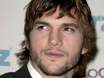 Noticia Radio Panamá | Ashton Kutcher es hospitalizado por efecto de su dieta para la película ‘jOBS’