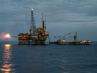 Noticia Radio Panamá | Compañía estadounidense comenzó a hacer exploraciones petroleras en el mar Caribe