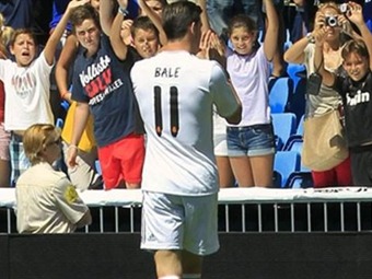 Noticia Radio Panamá | Gareth Bale fue ovacionado en su presentación como jugador del Real Madrid