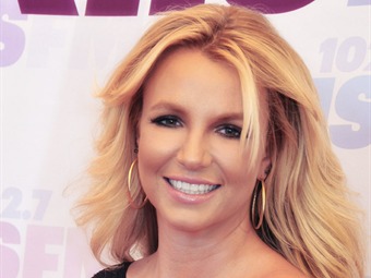 Noticia Radio Panamá | Britney Spears felicita a Shakira por su nuevo sencillo