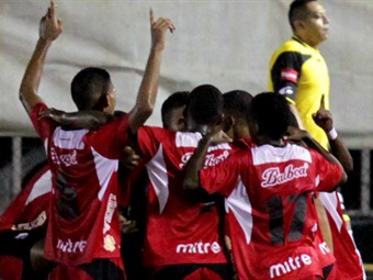 Noticia Radio Panamá | Alianza, Sporting SM y Río Abajo, en lo más alto
