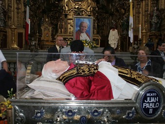 Noticia Radio Panamá | Llegan reliquias del Papa Juan Pablo II a la Catedral de la Ciudad de México