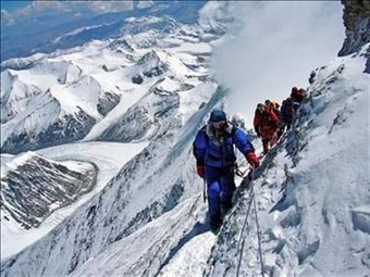 Noticia Radio Panamá | Sube a 13 la cifra de muertos en la peor tragedia en el Everest