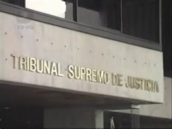 Noticia Radio Panamá | Tribunal Supremo venezolano niega recurso sobre papel para diarios en crisis