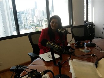 Noticia Radio Panamá | «Queremos que los padres se comprometan con sus hijos» Viceminstra María Castro