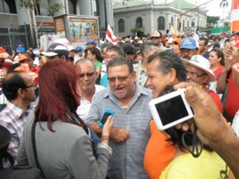 Noticia Radio Panamá | La izquierda de Costa Rica presiona a Solís para que se una a Petrocaribe