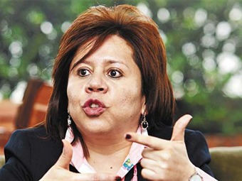 Noticia Radio Panamá | María del Pilar Hurtado busca legalizar su presencia en Panamá