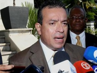 Noticia Radio Panamá | «Un promedio de 250 permisos de trabajo por día se tramitan» Samuel Rivera