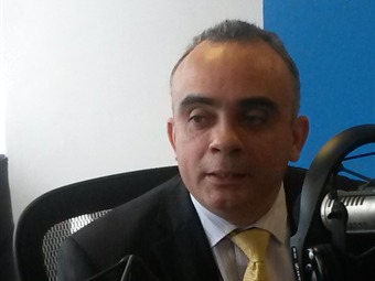 Noticia Radio Panamá | «Somos tres candidatos a Rector de la UMIP» Victor Luna