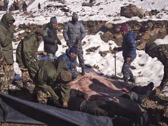 Noticia Radio Panamá | Se resgistra tragedia en el Himalaya, al menos 39 muertos por avalanchas