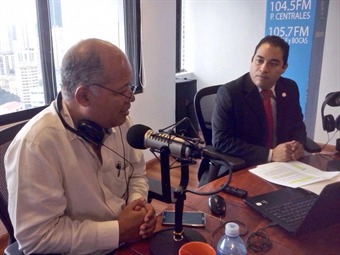 Noticia Radio Panamá | «El tratado de comercio de armas busca erradicar el desvío a los mercados ilegales» Luis Zegarro