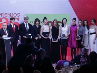 Noticia Radio Panamá | AS premió a las mejores del año, la carrera de Puyol y a Pellegrini