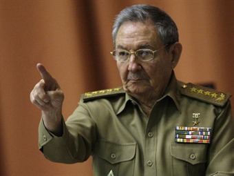 Noticia Radio Panamá | Raúl Castro asiste a pleno de Asamblea Nacional que debatirá temas económicos