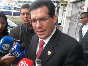 Noticia Radio Panamá | Pinchados acuden a Fiscalía Auxiliar a notificarse
