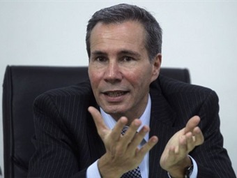 Noticia Radio Panamá | Velan los restos del fiscal Alberto Nisman y serán sepultados este jueves.