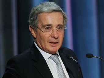 Noticia Radio Panamá | Alvaro Uribe mantiene criticas al proceso de paz