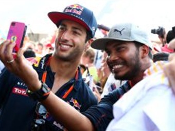 Noticia Radio Panamá | Ricciardo: «Alonso estará arriba con McLaren, estoy seguro»