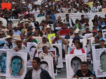 Noticia Radio Panamá | Recomienda derechos humanos incluir a padres en la busqueda de los 43 estudiantes desaparecidos