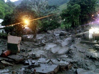 Noticia Radio Panamá | Decenas de muertos y graves daños materiales deja avalancha en el noroeste de Colombia