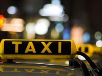 Noticia Radio Panamá | Taxista denuncia supuesta entrega de cupos y licencias para conducir a los extranjeros