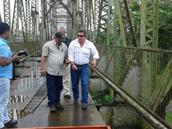 Noticia Radio Panamá | Panamá y Costa Rica se reúnen para la puesta en marcha del proyecto puente binacional sobre río Sixaola